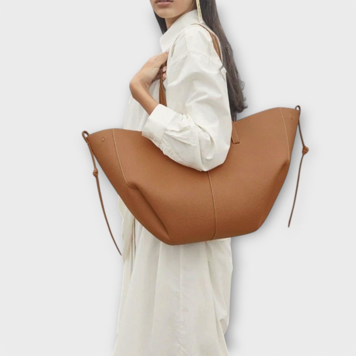 AURA - Modern Tote Bag