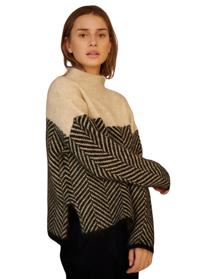 BELLE | Classic turtleneck sweater