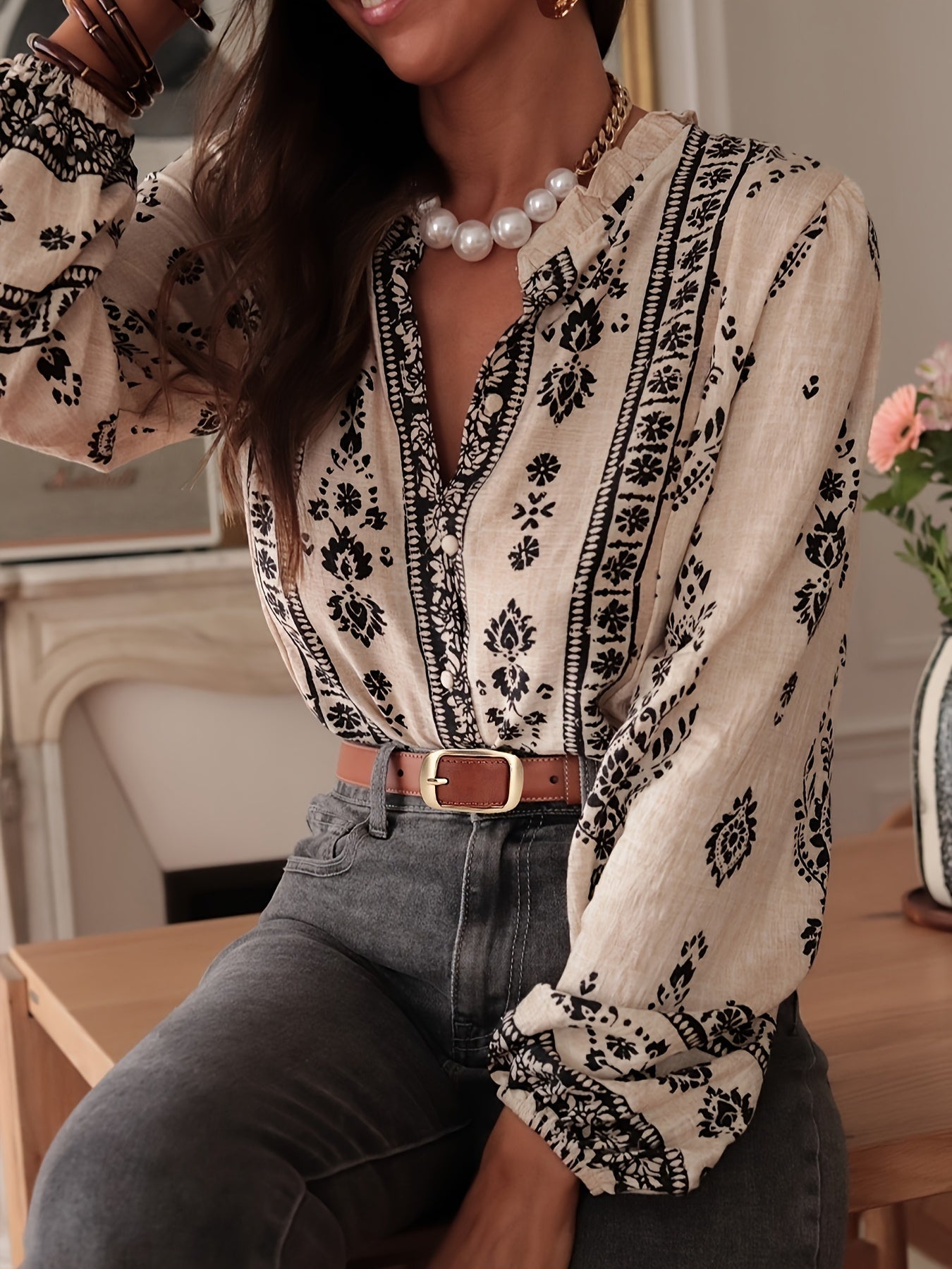 Chic Lantern Sleeve Blouse Top