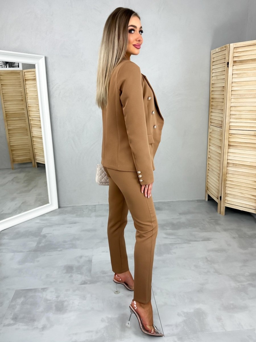 Iconic Slim Elegance Suit