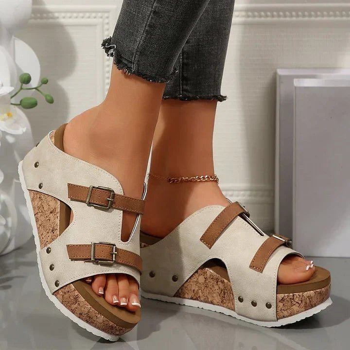LARA | ORTHOPEDIC WEDGE - HEELED SANDALS