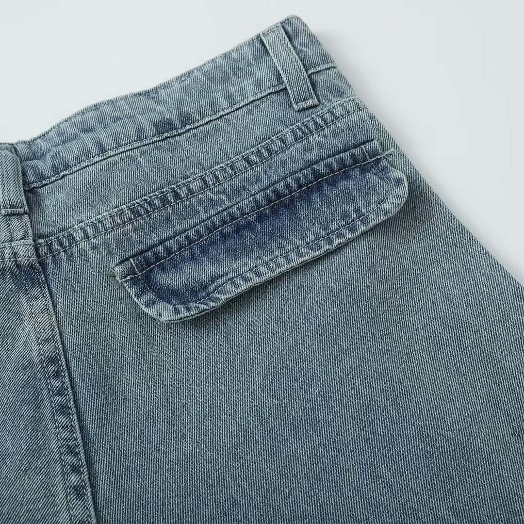 Léo™ | Mid - rise jeans, elegant wide cut