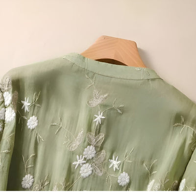 MILLIE | FLORAL EMBROIDERED BLOUSE
