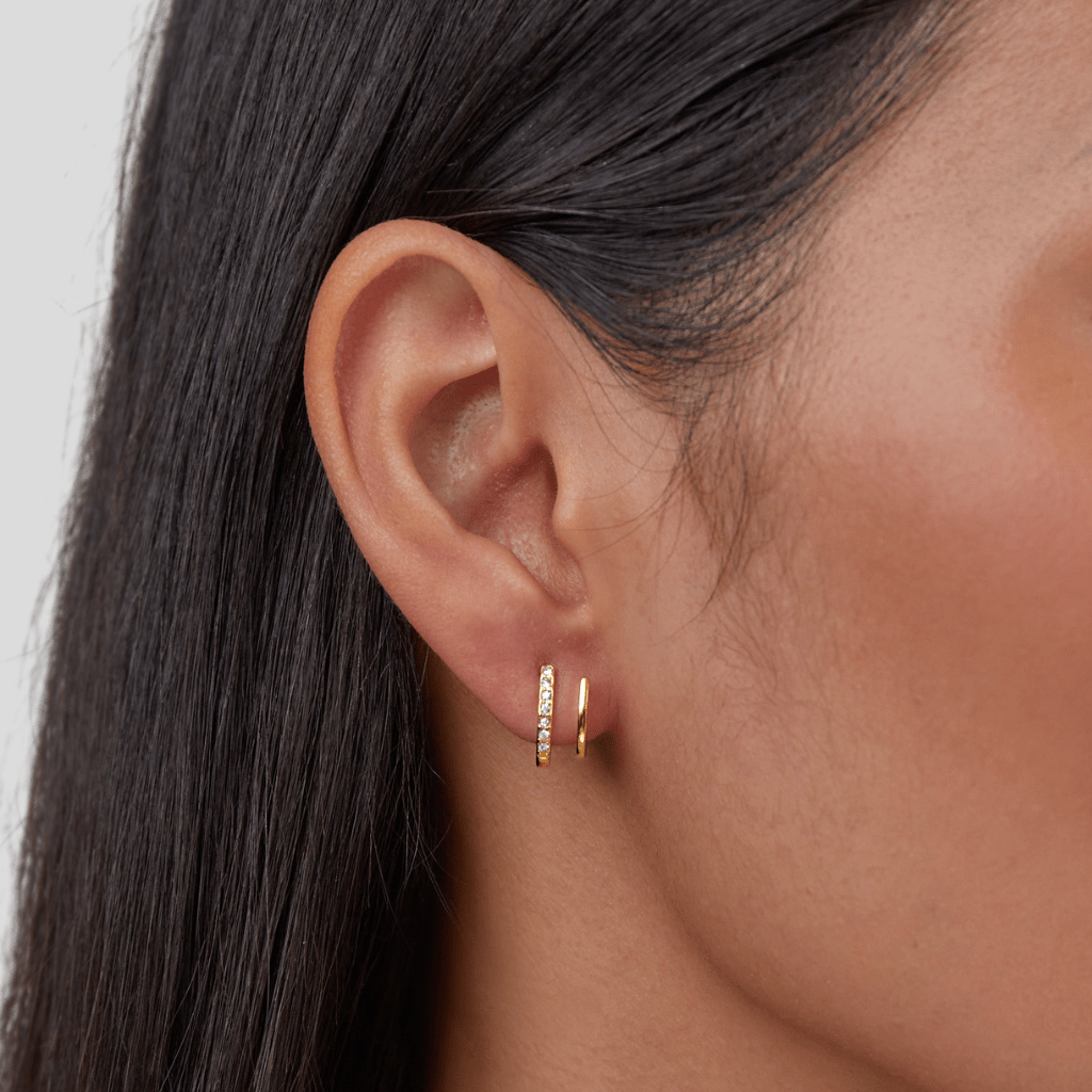 ROMINA | STYLISH CRYSTAL CLAW EARRINGS