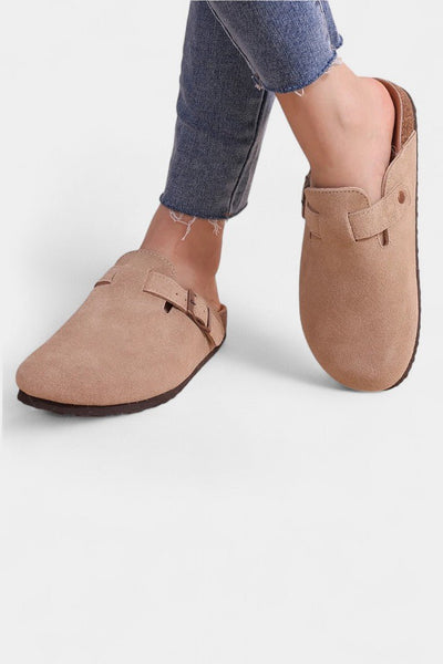 Tia | Robust Suede Clogs